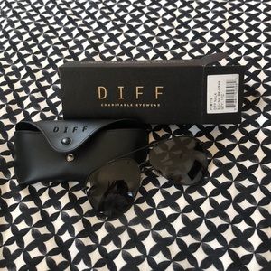 BRAND NEW Diff Black Nala Sunglasses
